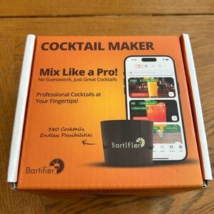 Black Cocktail Maker